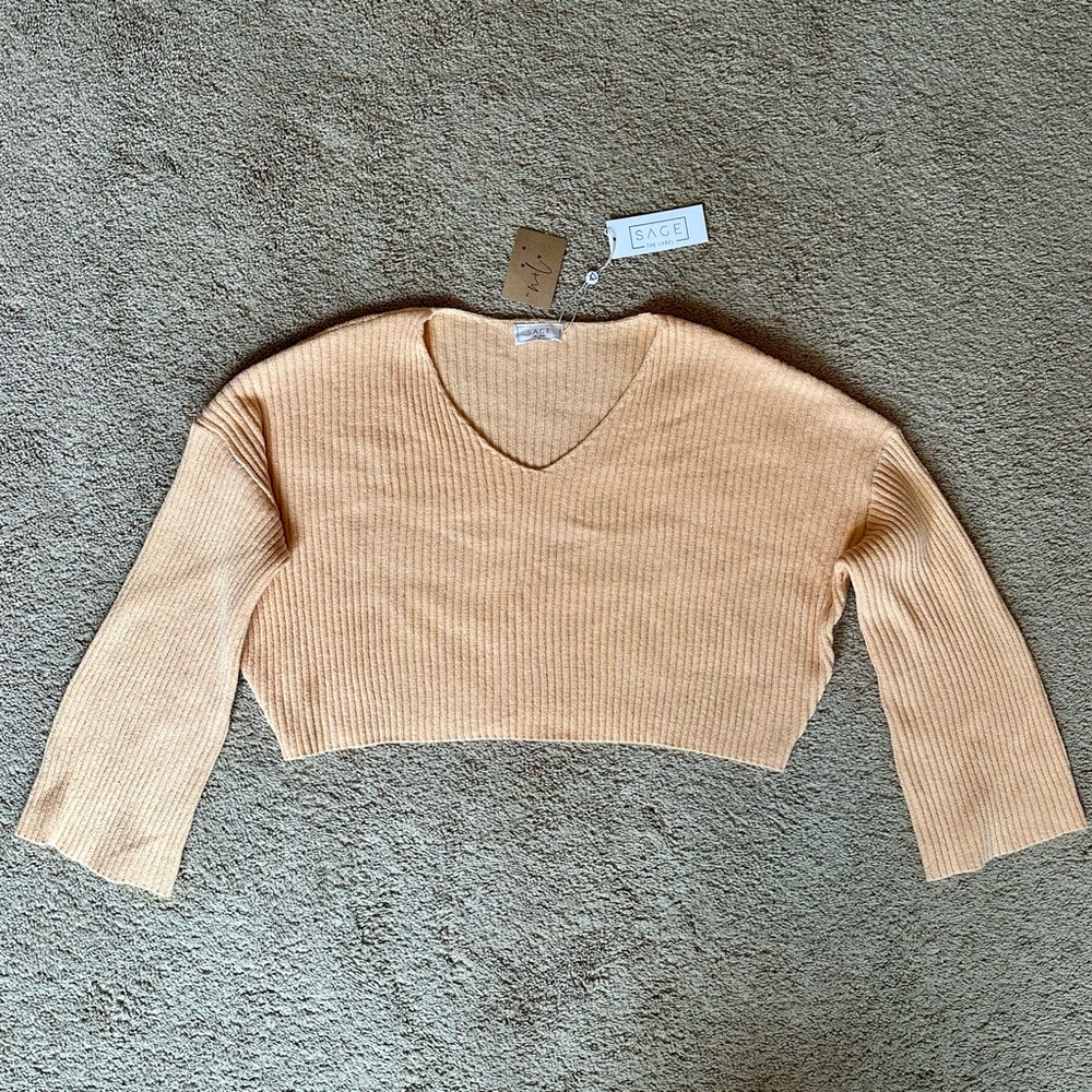 NWT Sage Cropped Sweater